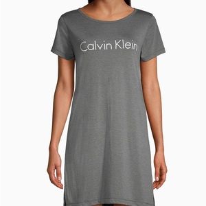Calvin Klein short sleeve gray logo sleepshirt night gown size small